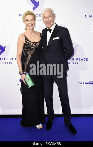 Grit Weiss und Jo Groebel bei der Gala Cinema for Peace 2019 im WECC - Westhafen Event & Convention Center. Berlin, 11.02.2019 | Le monde d'utilisation Banque D'Images