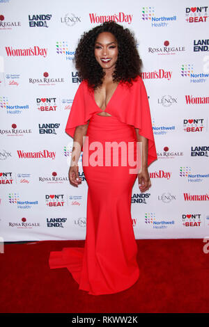 New York, NY, USA. 12 Février, 2019. Angela Bassett au 16e Congrès annuel de la Journée de la femme robe rouge Prix lors de l'appel Prix de la ville de New York le 12 février 2019. Crédit : Diego Corredor Punch/media/Alamy Live News Banque D'Images