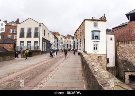 Une vue de l'Elvet Pont à Durham, Angleterre, Royaume-Uni Banque D'Images