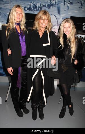 PATTI HANSEN et filles Theodora RICHARDS,ALEXANDRA RICHARDS 2-9-2012 Photo de John Barrett/PHOTOlink Banque D'Images