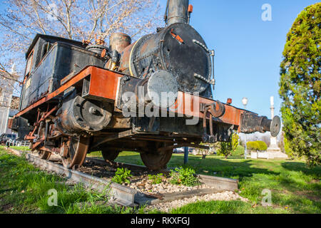 Cordoue, Espagne - Février 16th, 2014 : train à vapeur vieux moteur à Cordoba, Espagne. Anjubault modèle 020T 1864 Banque D'Images