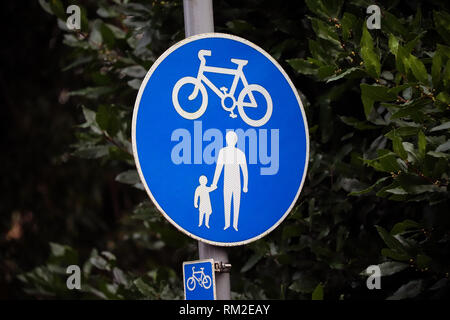 Zone piétonne et cycle sign Banque D'Images