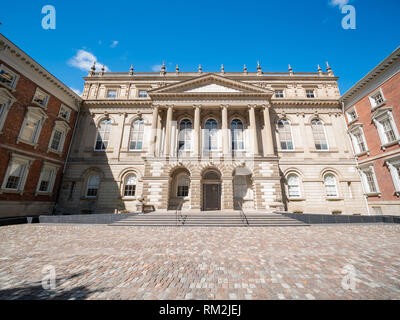 Vue extérieure de l'Osgoode Hall à Toronto, Canada Banque D'Images