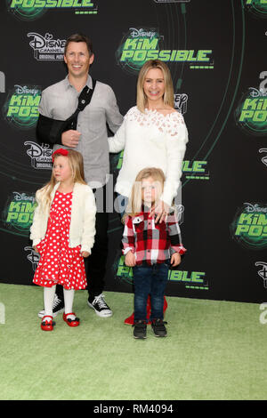 12 février 2019 - Los Angeles, CA, USA - LOS ANGELES - jan 12 : Michael Cameron, Kenzie Cameron, Hutton Cameron, Beverly Mitchell au ''Kim Possible'' première projection à l'Académie de la télévision le 12 février 2019 à Los Angeles, CA (crédit Image : © Kay Blake/Zuma sur le fil) Banque D'Images