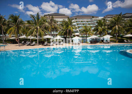 Piscine de l'hôtel resort Sea Link, Mui Ne, à Phan Thiet, Vietnam Banque D'Images