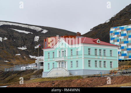 Barentsburg une ville minière, l'exploitation minière du charbon en Russie le peuplement en Billefjorden, Spitzberg, Norvège Banque D'Images