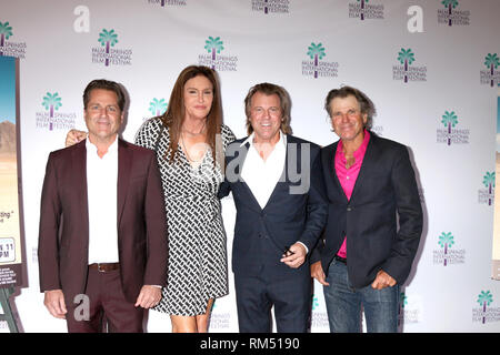 Première mondiale de 'à pied de Vegas' tenu à la Richards Centre for the Arts à Palm Springs, Californie. Comprend : Jaems Van Patten, Caitlyn Jenner, Vincent Van Patten, Nels Van Patten Où : Palm Springs, California, United States Quand : 11 Jan 2019 Credit : Nicky Nelson/WENN.com Banque D'Images