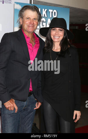 Première mondiale de 'à pied de Vegas' tenu à la Richards Centre for the Arts à Palm Springs, Californie. Comprend : Nels Van Patten, Nancy Valen Où : Palm Springs, California, United States Quand : 11 Jan 2019 Credit : Nicky Nelson/WENN.com Banque D'Images