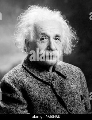 Albert Einstein physicien théorique né allemand photo prise vers 1947 Banque D'Images