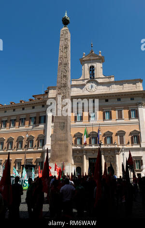 Obélisque de Montecitorio, Obelisco di Montecitorio, également connu sous le nom de Solare et le Palazzo Montecitorio, un palais à Rome et le siège de la Cha Banque D'Images