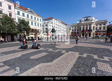 La vieille ville de Bratislava Théâtre national slovaque sur la place Hviezdoslavovo, Slovaquie Banque D'Images