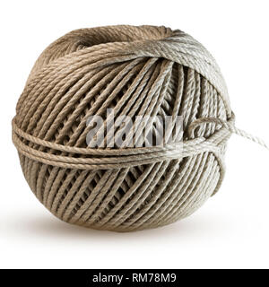 Pelote de fil de chanvre, lin naturel, rouleau cordon boule, isolated on white Banque D'Images