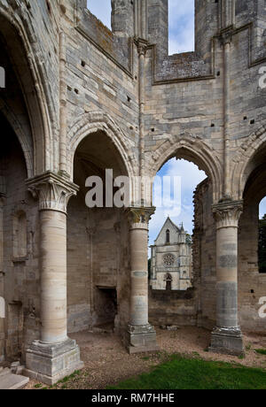 Frankr ële-de-France 67087 Nordkonche Abteiruine Chaalis Durchblick nach Osten zur Chapelle Ste-Marie del« AbbŽ Banque D'Images