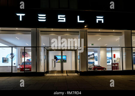 Tesla store à Vienne, Autriche Banque D'Images