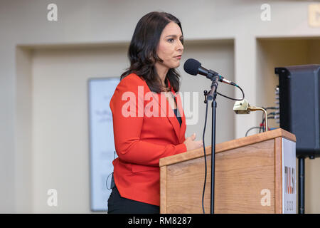 11 Février, 2019. Sénatrice de New York a Tulsi Gabbard sa campagne présidentielle à Fairfield, Iowa, le lundi. Banque D'Images