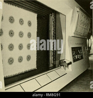 . Rapport annuel pour l'exercice terminé le 30 juin .... United States National Museum. Enquêtes et recherches 95. Troisième section of textile hall, récemment remis en état, dispose d'une pièce de courtepointe avec cas de sélection qui permet de voir des visiteurs 8 quilts dans l'espace normalement requis pour afficher un. C'est une courtepointe de sunburst vers 1840. vaste, les renseignements seront présentés pour publication sous la forme d'une histoire et catalogue. M. Milton Eisler, technicien en sciences physiques, a poursuivi son travail de laboratoire textile techniques d'élaboration et l'exécution d'exi pratique^eriments dans l'élimination sûre o Banque D'Images