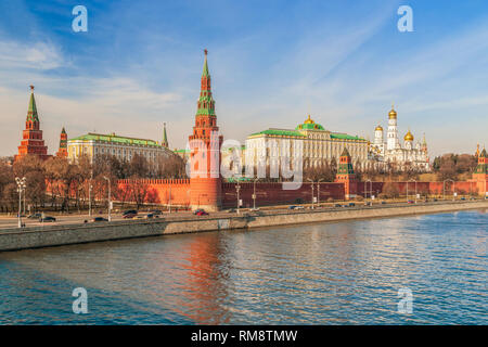 Vue sur le Kremlin de Moscou Pont Bolshoy Kamenny. Moscou. La Russie Banque D'Images