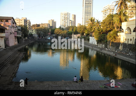 Réservoir d'eau, Walkeshwar Banganga, Mumbai, Maharashtra, Inde, Asie Banque D'Images