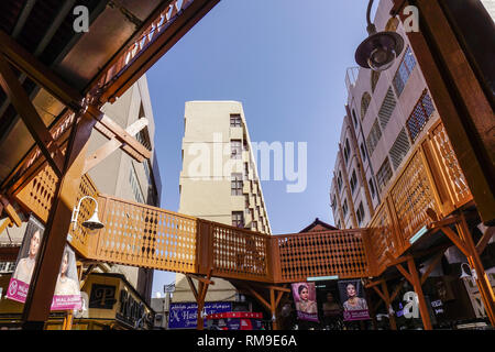 Dubaï, Émirats arabes unis - Dec 6, 2018. Vue sur le marché de l'or à Dubaï, Émirats arabes unis. Le marché de l'or a 300 détaillants et est situé à Al Dhagaya partie de quartier de Deira. Banque D'Images