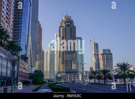 Dubaï, Émirats arabes unis - Dec 6, 2018. Paysage urbain de DUBAÏ, ÉMIRATS ARABES UNIS. Dubaï est une ville globale et des affaires du Moyen-Orient. Banque D'Images