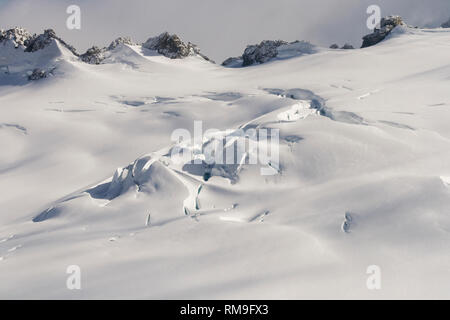 Neige fraîche sur le glacier Banque D'Images