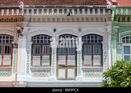 Singapour Koon Seng Road, district de Joo Chiat Shop Maisons. Banque D'Images