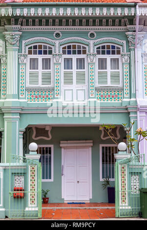 Singapour Koon Seng Road, district de Joo Chiat Shop Maisons. Banque D'Images