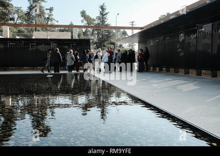 Abu Gosh, Israël. 14 Février, 2019. Niché dans les collines de Judée entre le village israélien arabe d'Abu Gosh et le peuple juif Kibbutz Maale Hahamisha, à un emplacement associé à la conception biblique de l'emplacement de Kiryat Yaarim dans lequel l'arche de l'Alliance était garé avant d'être porté à Jérusalem par le roi David, sur le chemin d'Emmaüs Nicopolis Emmaüs qui se rend à Jérusalem, Saxum, un nouveau centre d'accueil Chrétien ouvre ses portes aux visiteurs. Credit : Alon Nir/Alamy Live News Banque D'Images