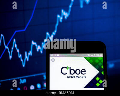 L'Ukraine. Feb 14, 2019. Cboe Global Markets logo de l'entreprise vu affichée sur un téléphone intelligent. Crédit : Igor Golovniov SOPA/Images/ZUMA/Alamy Fil Live News Banque D'Images