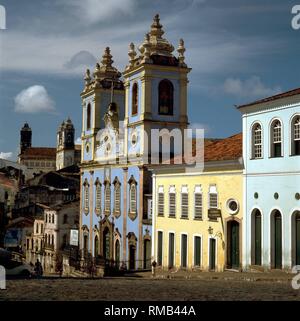 L'Eglise du troisième ordre de Notre Dame du Rosaire des Noirs dans la vieille ville (Pelourinho) de Salvador. Banque D'Images