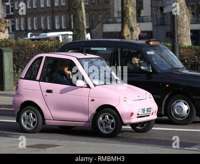 REVAi, connu sous le nom de G-Wiz au Royaume-Uni, est une petite voiture électrique, micro faite par le constructeur indien Reva Electric Car Company entre 2001 et Banque D'Images