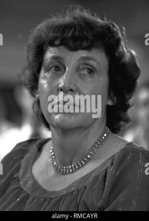 Marianne Strauss (21.04.1930 - 22.06.1984) épouse du Ministre Président et président de la CSU en tant qu'auditeur à la 43e congrès du parti CSU sur 16.07.1983 à Munich. Banque D'Images