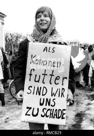 Manifestation contre les femmes dans la Bundeswehr. Banque D'Images
