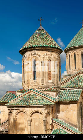 Photos et images de l'ensemble des coupoles de l'église orthodoxe géorgienne de Gelati de St George. Le complexe monastique de Gelati médiéval près de Koutaïssi dans l'EMI Banque D'Images