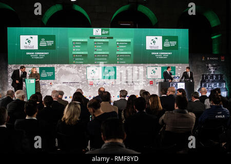 Madrid, Espagne. Feb 14, 2019. Un écran affiche les groupes après le tirage au sort pour la finale de la Coupe Davis 2019 de tennis. Credit : Marcos del Mazo/Alamy Live News Banque D'Images