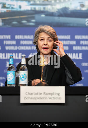 Berlin, Allemagne. Feb 14, 2019. L'actrice britannique Charlotte Rampling, vainqueur de l'Ours d'or d'Honneur pour l'ensemble des réalisations prix, assiste à une conférence de presse au cours de la 69e édition du Festival International du Film de Berlin à Berlin, capitale de l'Allemagne, le 14 février, 2019. Credit : Shan Yuqi/Xinhua/Alamy Live News Banque D'Images