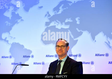 Munich, Allemagne. Feb 15, 2019. Oliver Baete (Président de la gestion d'Allianz SE), image unique, seul motif, portrait, portrait, portrait, Allianz SE, bilan conférence de presse le 15.02.2019. Utilisation dans le monde entier | Credit : dpa/Alamy Live News Banque D'Images