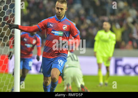 Plzen, République tchèque. Feb 14, 2019. Ludek Pernica de Viktoria Plzen célèbre un but au cours de la Ligue Europa tour de jambe premier 32 match de football à Plzen, République tchèque, Jeudi, Février 14, 2019. Photo : CTK Miroslav Chaloupka/Photo/Alamy Live News Banque D'Images