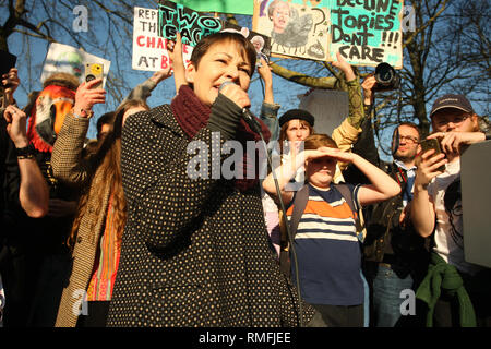 Brighton, UK. Mar 15, 2019. Les enfants de l'école de Brighton en grève pour faire campagne et la demande que le gouvernement fasse quelque chose à propos du réchauffement planétaire. Credit : Rupert Rivett/Alamy Live News Banque D'Images