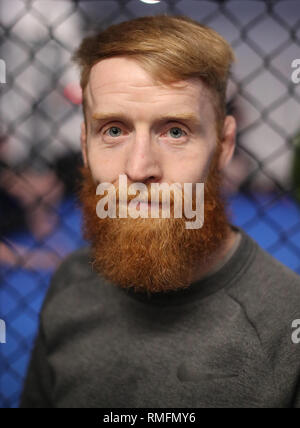 Ancien Ultimate Fighting Championship (UFC) fighter 'Paddy Le hooligan" Holohan, qui a été sélectionné aux élections locales en mai pour le Sinn Fein, à sa salle de sport dans Tallgaht ODD, Dublin Banque D'Images