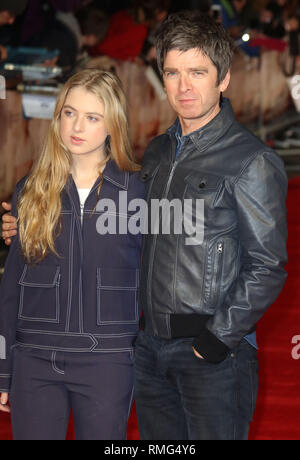 Oct 28, 2015 - Londres, Angleterre, Royaume-Uni - 'Brûlé' première européenne, Vue West End, Leicester Square - La photo montre des arrivées : Noel Gallagher et un Banque D'Images