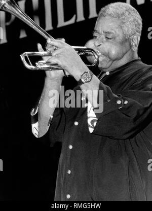 Dizzy Gillespie, trompettiste de jazz. Banque D'Images