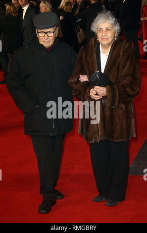 Dec 10, 2015 - Londres, Angleterre, Royaume-Uni - 'Les huit haineux' première européenne, Odeon Leicester Square - La photo montre des arrivées : Ennio Morricone Banque D'Images