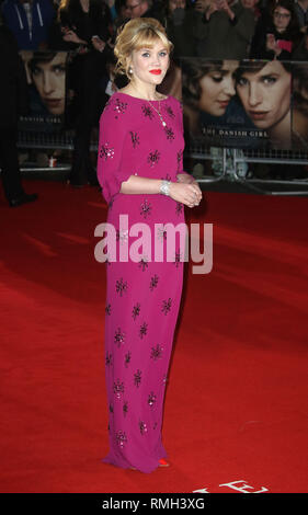 Dec 08, 2015 - Londres, Angleterre, Royaume-Uni - 'la Fille' danois première européenne, Odeon Leicester Square - La photo montre des arrivées : Emerald Fennell Banque D'Images