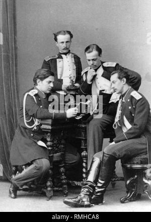 Grand-duc Alexandre Alexandrovitch de Russie (1845-1894) avec le frère Vladimir Alexandrovich de Russie (1847-1909) et son cousin N. Photo albumine Banque D'Images