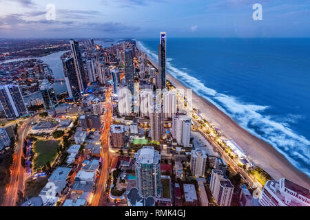 Gold Coast, Australie - Janvier 6, 2019 Surfers Paradise : skyline at night Banque D'Images