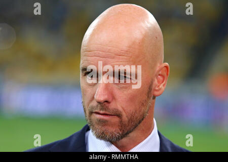 Kiev, UKRAINE - le 28 août 2018 : AFC Ajax manager Erik Dix Hag ressemble au cours de l'UEFA Champions League play-off match contre FC Dynamo Kiev à NSC O Banque D'Images