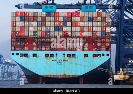 Maritime Maersk Container Ship at Port de Felixstowe Vue de l'arrière Banque D'Images