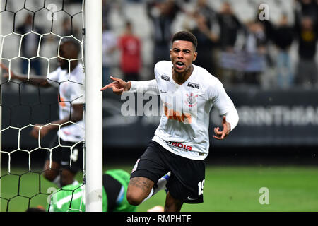 São Paulo, Brésil, 14 février 2019 - CORINTHIENS-RACING(ARG) - Objectif de Gustavo pour les Corinthiens - Match entre les Corinthiens vs Racing (ARG), valable pour la première étape de la première phase de la Copa Sul Americana, qui a eu lieu à l'Arena Corinthians de São Paulo, dans la nuit de jeudi 14. (Photo : Eduardo Carmim / Photo Premium) Credit : Eduardo Carmim/Alamy Live News Banque D'Images