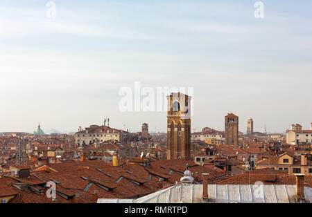 Toits de Venise, Italie, en un après-midi d'hiver Banque D'Images